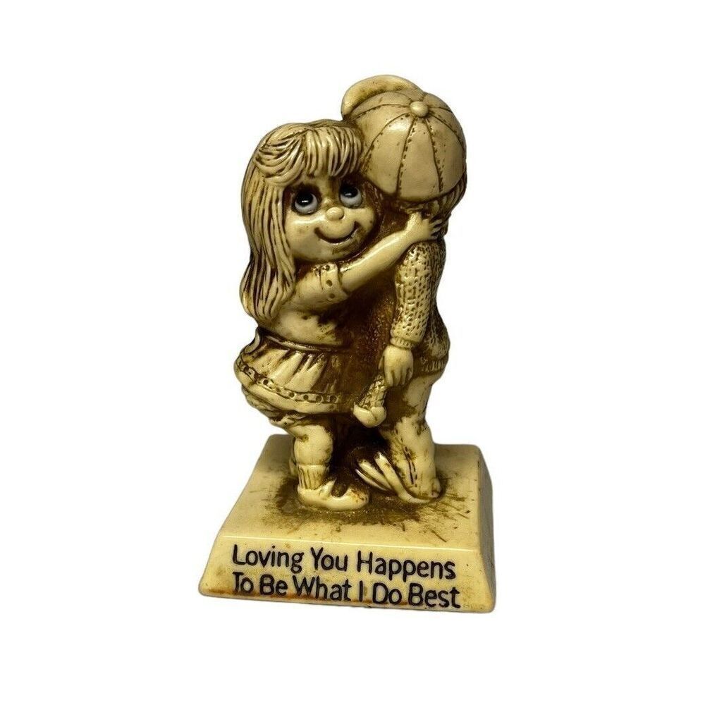 Vintage R&W Berries Co "Loving You Happens to be What I Do Best" Valentines Day